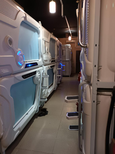 Others 5, Spacepod@SG, Singapore