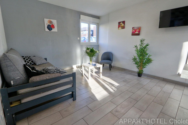 Others 5, Appart' hotel Cholet, Maine-et-Loire