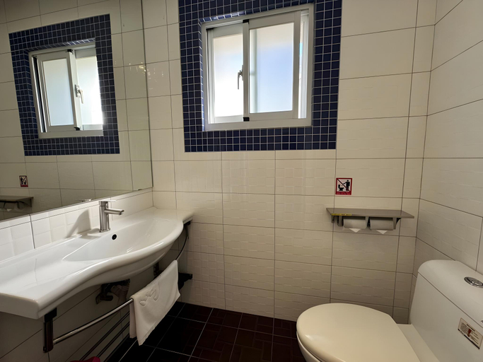 Bathroom 5, Fengchiinn, Taitung