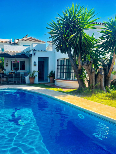 Others 4, Villa Alfredo - private pool next to the beach, Málaga