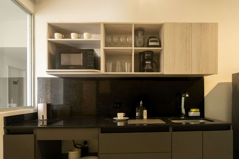 Room 2, w Radiant 1BR w AC Near Ciudad Amurallada, Cartagena de Indias