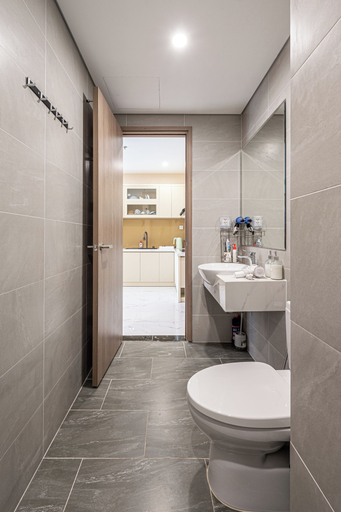 Bathroom 3, LA Nest 1BR River View Near Vincom, District 9