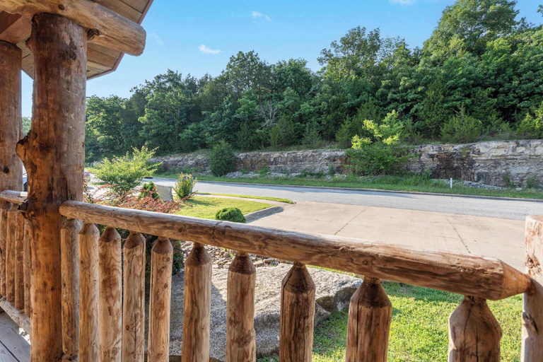 Others 3, Antlers Lodge - Cabin for 4, Taney
