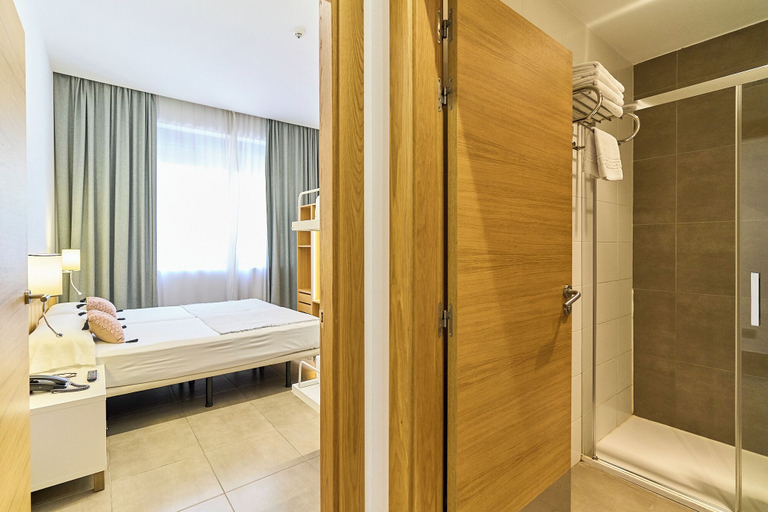 Bedroom 4, The Book Factory Hostel by gaiarooms, Valladolid
