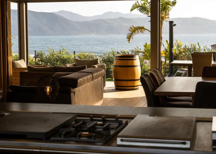 Room 3, Villa Riposu Jacuzzi Pool Beach Access on Foot, Corse-du-Sud