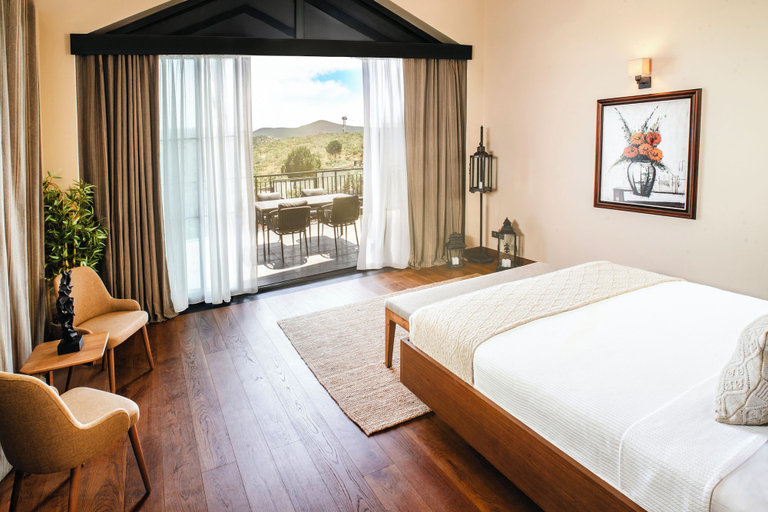 Bedroom 4, Les Bungalows, Torbalı