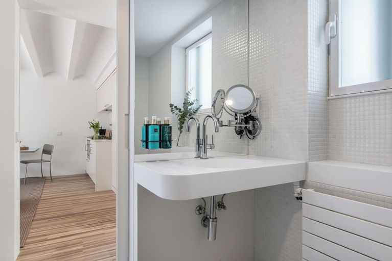 Bathroom 3, Casas do Sarela by Upper Luxury Housing, A Coruña