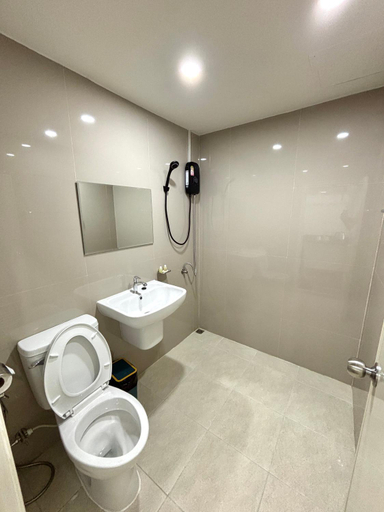 Bathroom 4, Bordin Hotel, Muang Ubon Ratchatani