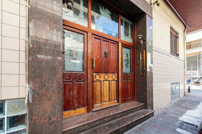 Property entrance 5, Anatoli - Athenian 2-BR Apartment in Athens, Attica