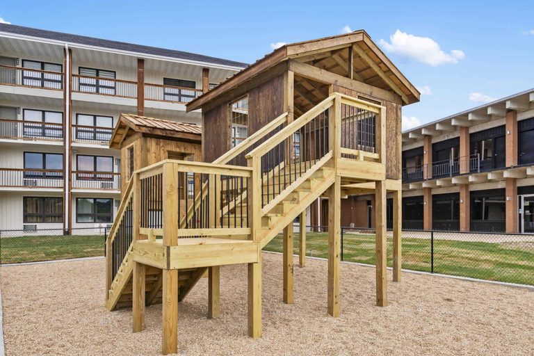 Exterior & Views, Creekside Near the Landing, Taney