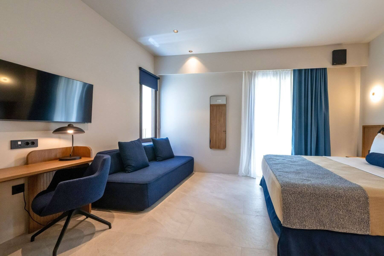 Bedroom 3, Achinos - Kalamata Mediterranean Suites, Peloponnese