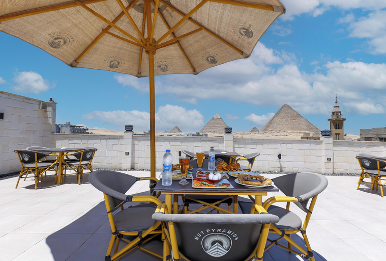 Food & Drinks 5, Nut Pyramids View, Al-Ahram