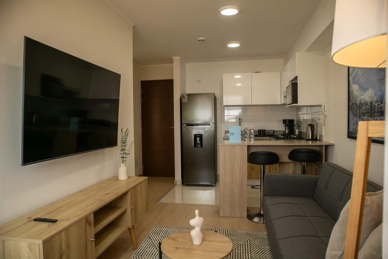 Room 5, w Magnificent 2BR in Centric Barranco, Lima
