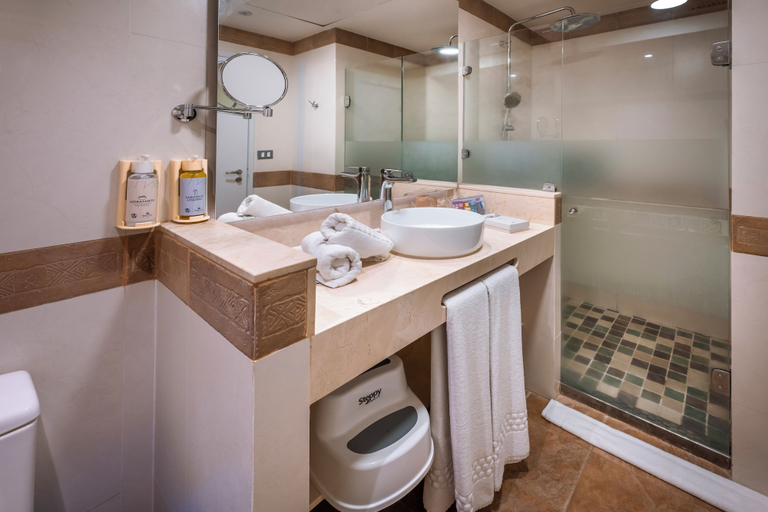 Bathroom 4