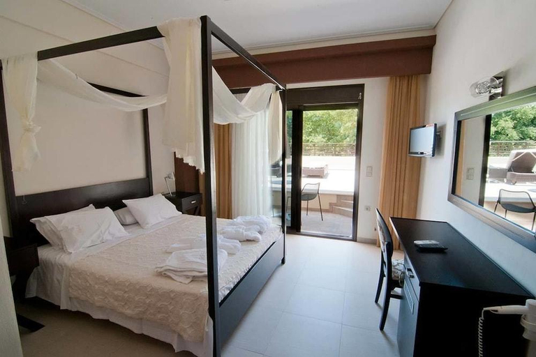 Bedroom 2, Riviera Perdika Hotel, Epirus