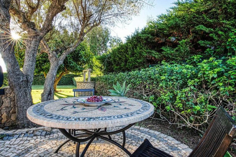 Others 5, Golfinhos · MAGNIFICENT & SPACIOUS 5 BEDROOM VILLA, Lagoa