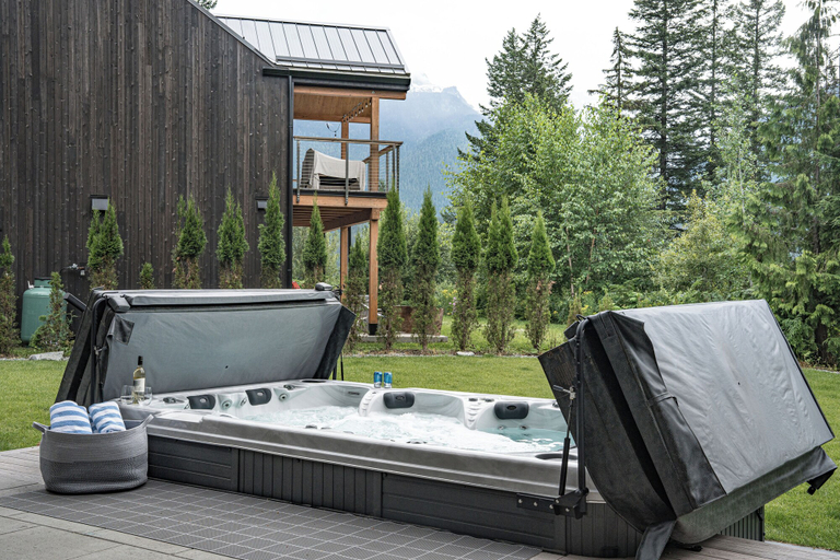 Bathroom 4, Camozzi Chalet by Revelstoke Vacations, Columbia-Shuswap