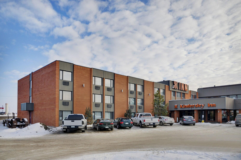 Exterior & Views 2, Kindersley Inn, Division No. 13