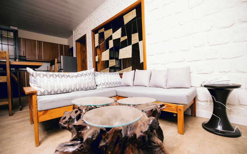 Others 5, Migano Residence, Roherero