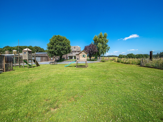 Others 2, Luxurious House With Sauna in Bastogne, Luxembourg