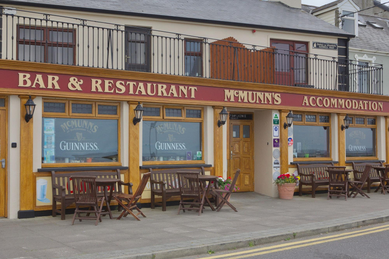 Exterior & Views 2, McMunn's