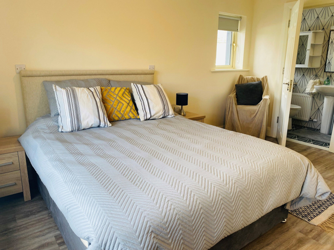 Room 4, Brand new 2 Bedroom Home Overlooking Kenmare Bay Estuary