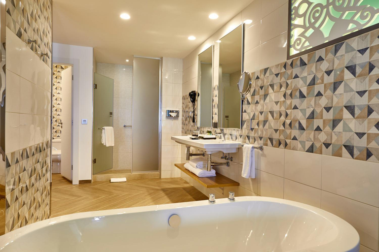 Bathroom 3, Riu Palace Costa Mujeres - All Inclusive, Isla Mujeres