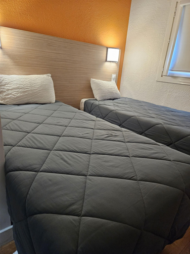 Bedroom 3, Premiere Classe Arras - Tilloy Les Mofflaines, Pas-de-Calais
