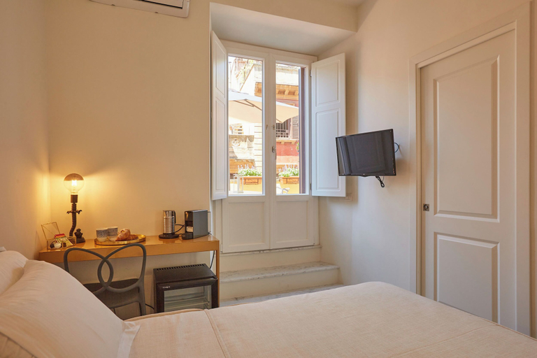 Bedroom 2, Ripagrande a Trastevere, Roma