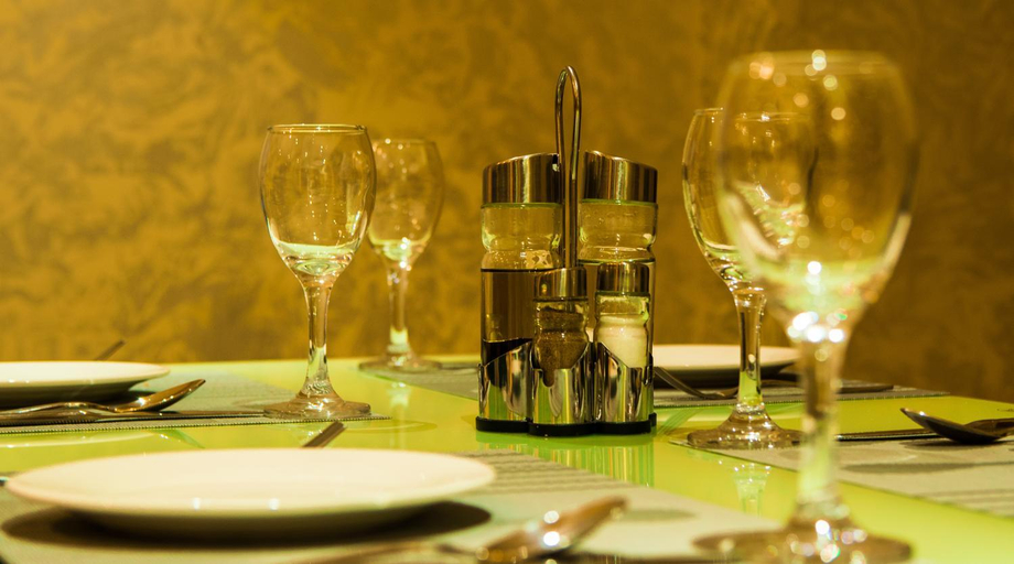 Food & Drinks 5, City Park Hotel Apartments, Bausher