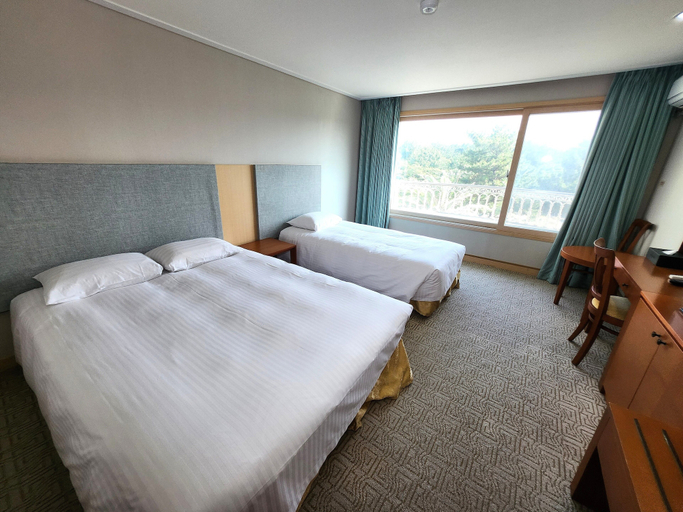 Bedroom 3, AVA Hotel Jeju Hamdeok, Jeju