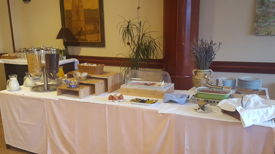 Food & Drinks 5, Hotel Miramare Njivice, Njivice