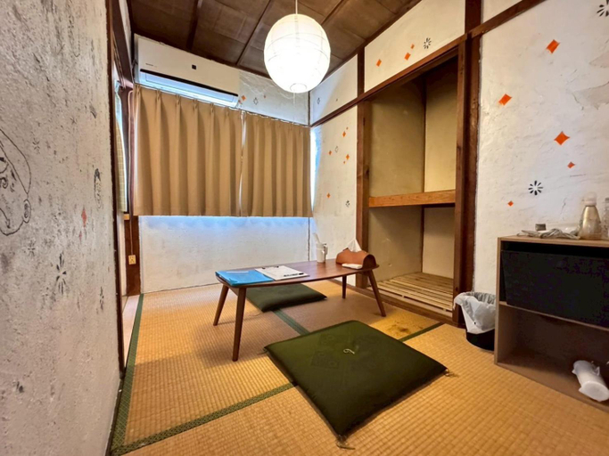 Others 4, Yadokari House, Okayama