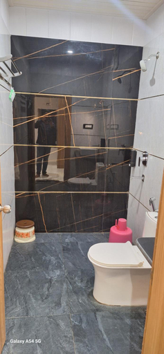 Bathroom 3, The Golden Palm Khajuraho, Chhatarpur