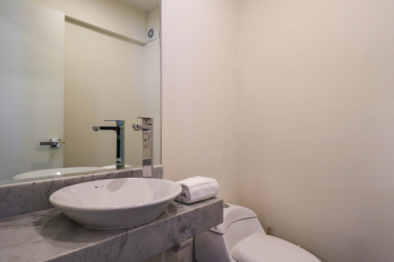Bathroom, w Prestigious 3BR w Great Balcony in Miraflores, Lima