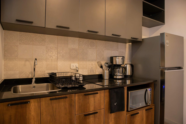 Room 2, w Impressive 5BR w Terrace in Miraflores, Lima