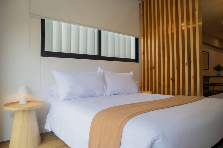 Room 5, w Stunning 1BR w Great Deco in San Isidro, Lima