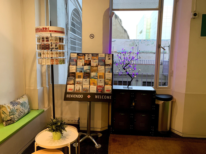 Food & Drinks, Central and Basic  Universitat, Barcelona
