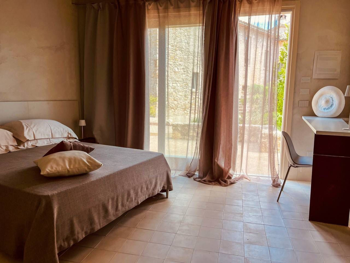 Bedroom 2, Borgo del Lago, Terni