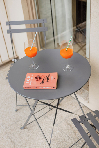 Food & Drinks, The Morning Light at BoaVista Flats, Porto