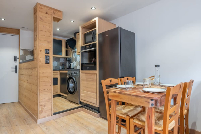 Room 4, Appartement Chalet With Parking and Stunning Mountain View, Haute-Savoie
