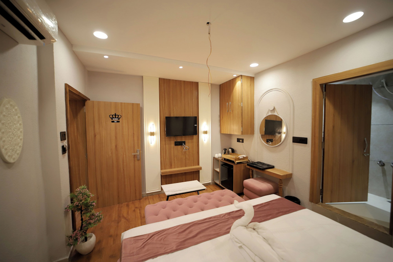 Bedroom 4, Staykart Boutique Hotel, Bhilwara