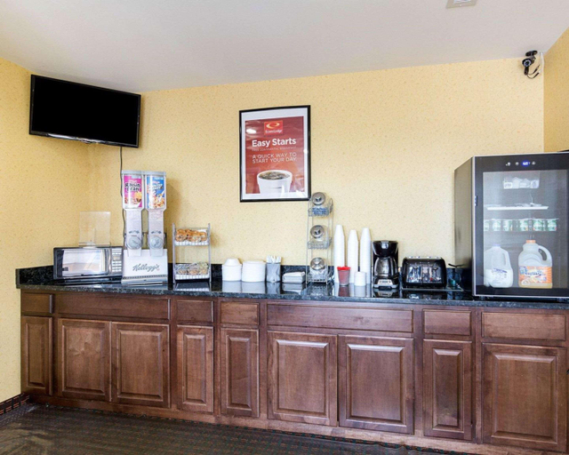 Food & Drinks 4, Econo Lodge Fredericksburg Near I-95, Spotsylvania