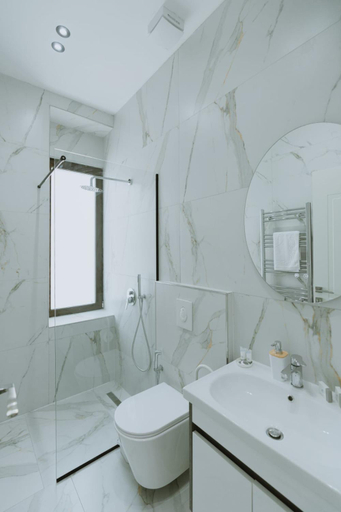 Bathroom 4, Dyrmo Hotel, Beratit