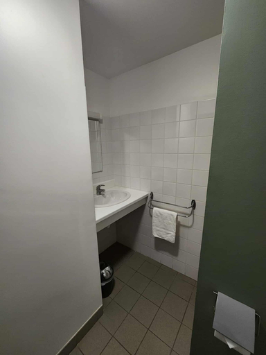 Bathroom 5, Domaine de Sangayrac, Aveyron