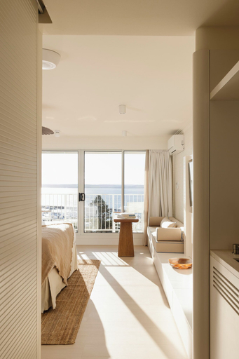 Bedroom 4, Marina Resort - Adults Only, Port Stephens