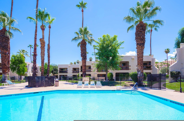 Room 2, Par at Paradise in Palm Springs, Riverside