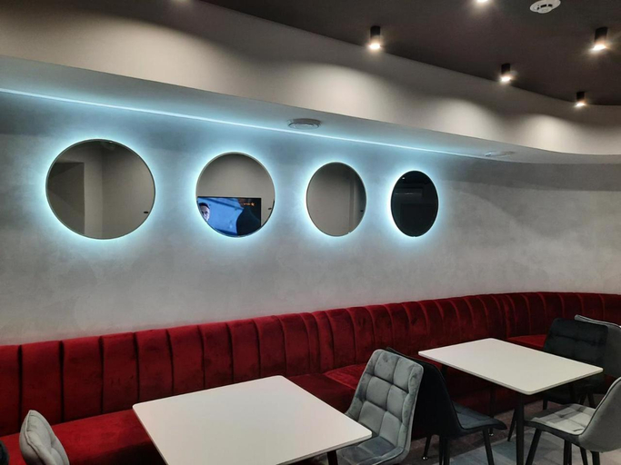 Food & Drinks 4, Red Cube Hotel, Kamianets'-Podil's'ka