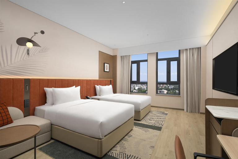 Bedroom 3, Hilton Garden Inn Zhongwei Shapotou, Zhongwei