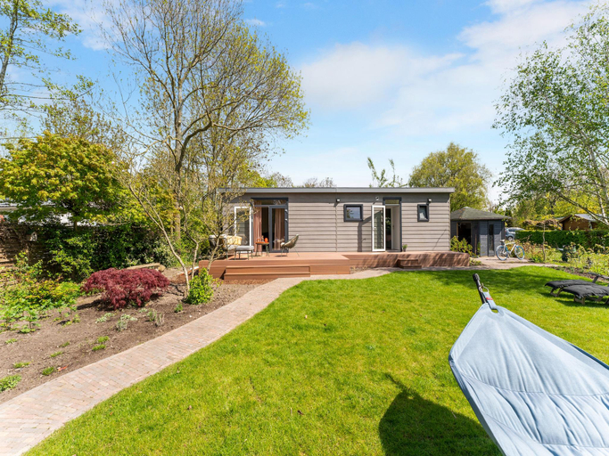 Others 2, Luxury chalet near Ouddorp with garden, Goedereede